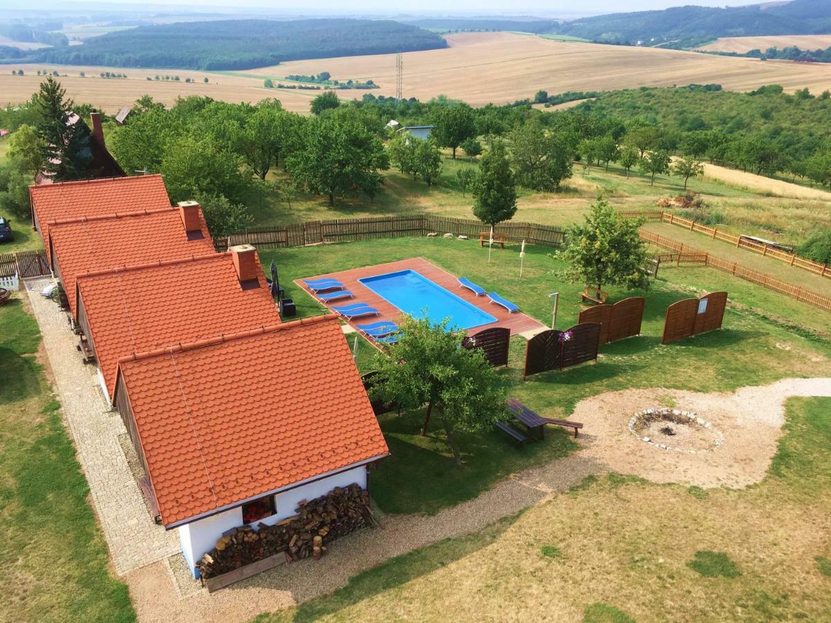 Bukovansky Mlyn Bukovany Esterno foto
