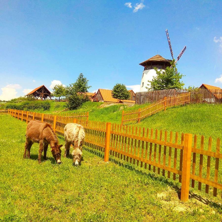 Bukovansky Mlyn Bukovany Esterno foto